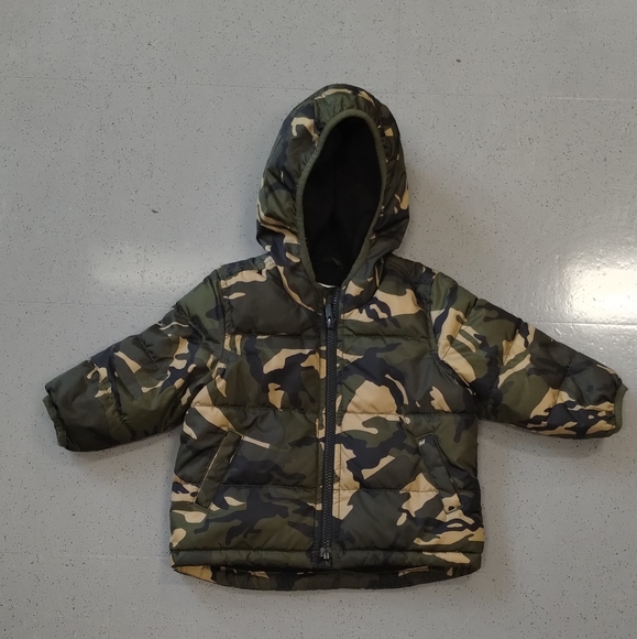 -Old Navy Hooded Frost-Free Puffer Jacket Toddler Camo Size: 12-18 M - Picture 2 of 9